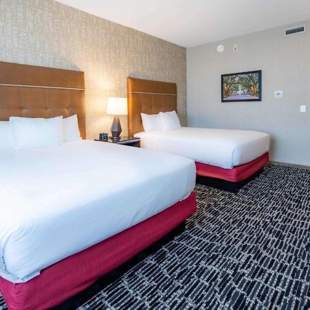 Drury Plaza Hotel Savannah 풀러 외부 사진