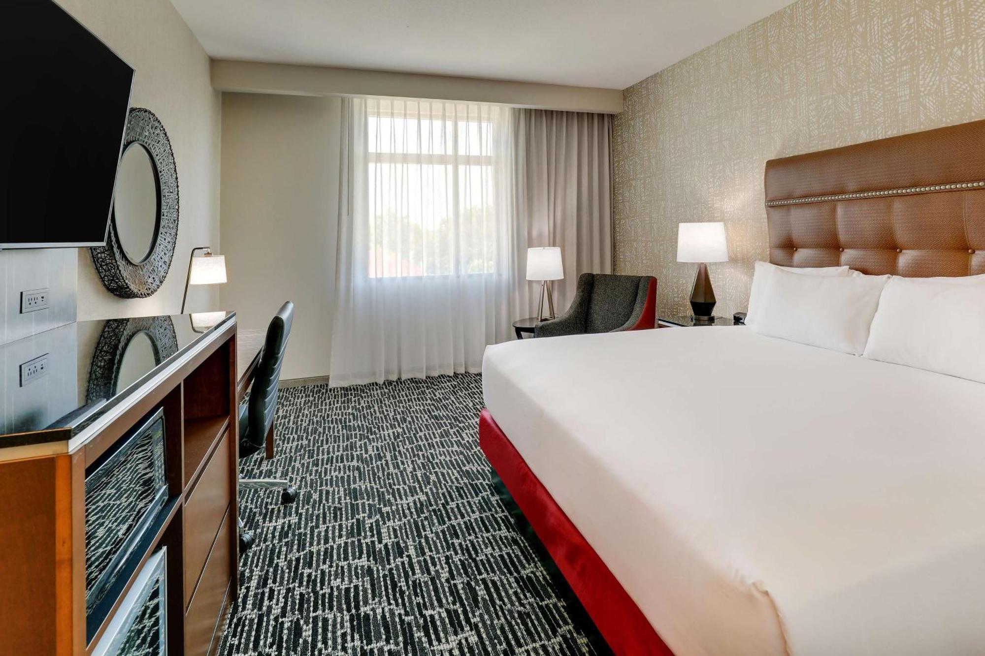 Drury Plaza Hotel Savannah 풀러 외부 사진