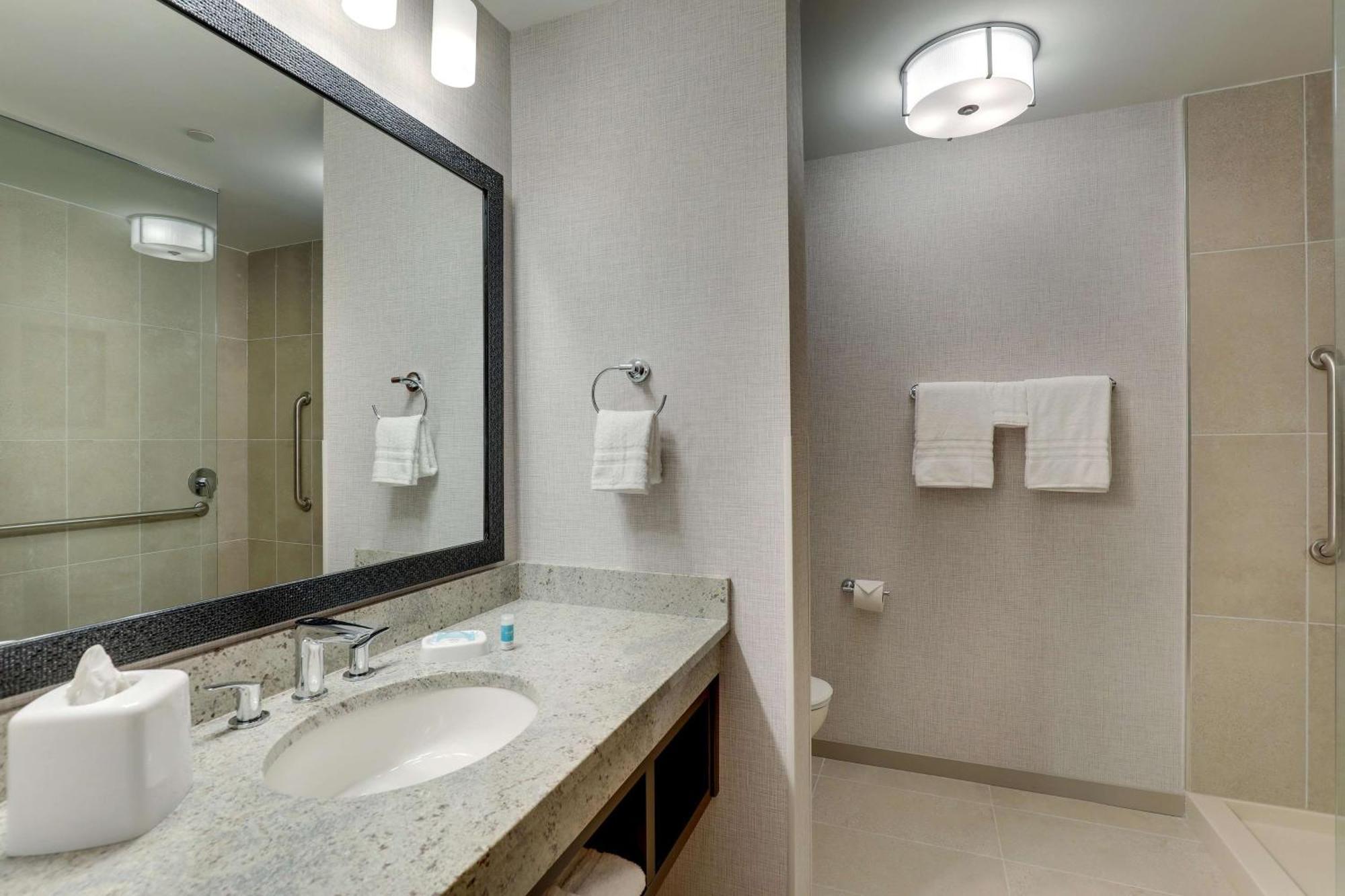 Drury Plaza Hotel Savannah 풀러 외부 사진
