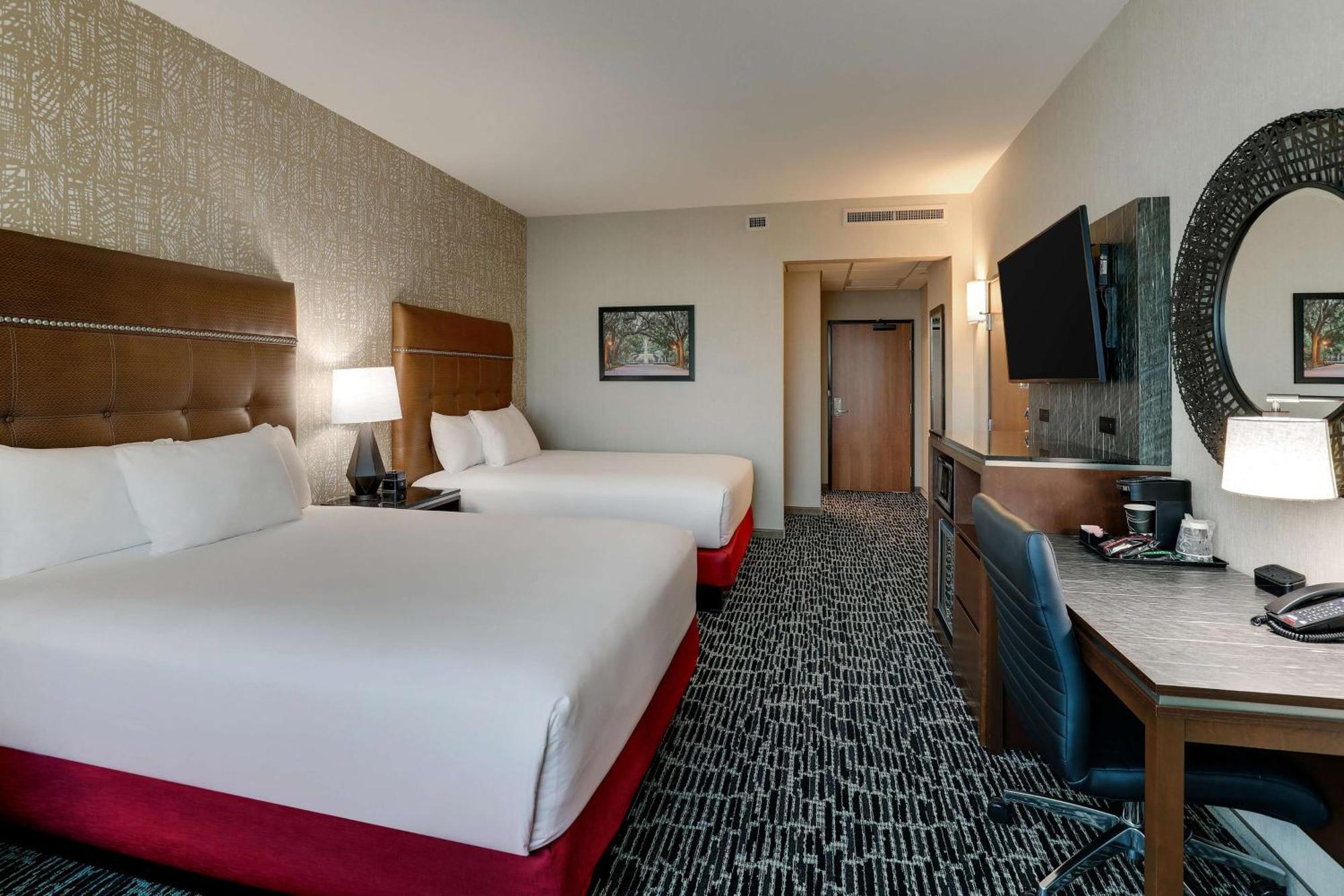 Drury Plaza Hotel Savannah 풀러 외부 사진