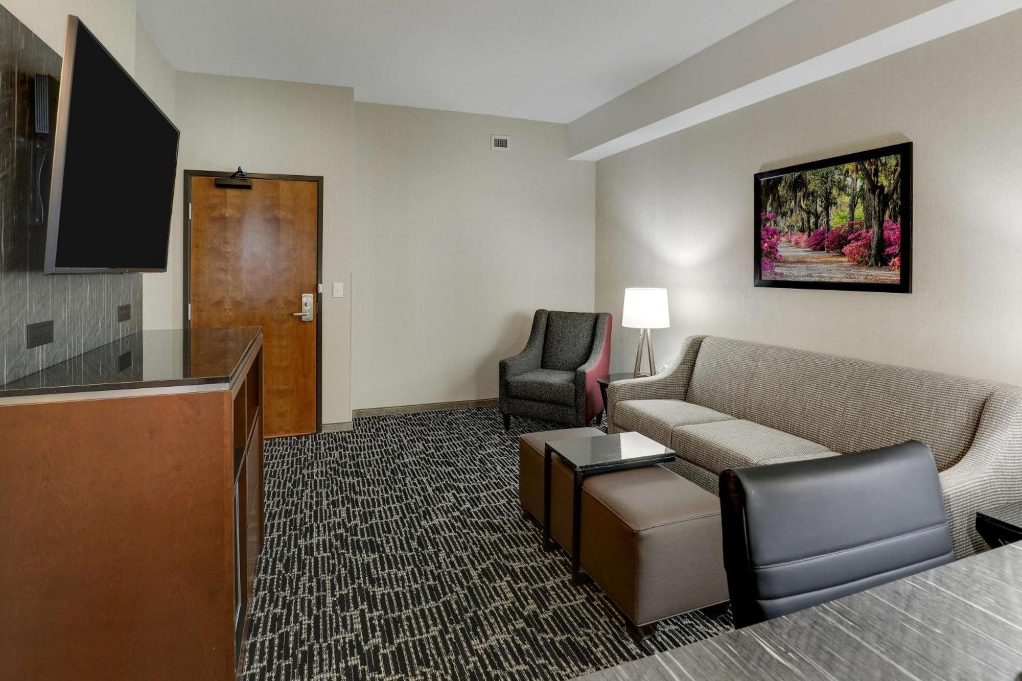 Drury Plaza Hotel Savannah 풀러 외부 사진