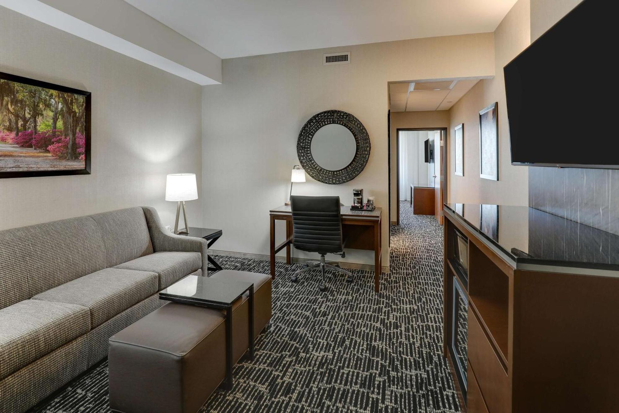 Drury Plaza Hotel Savannah 풀러 외부 사진