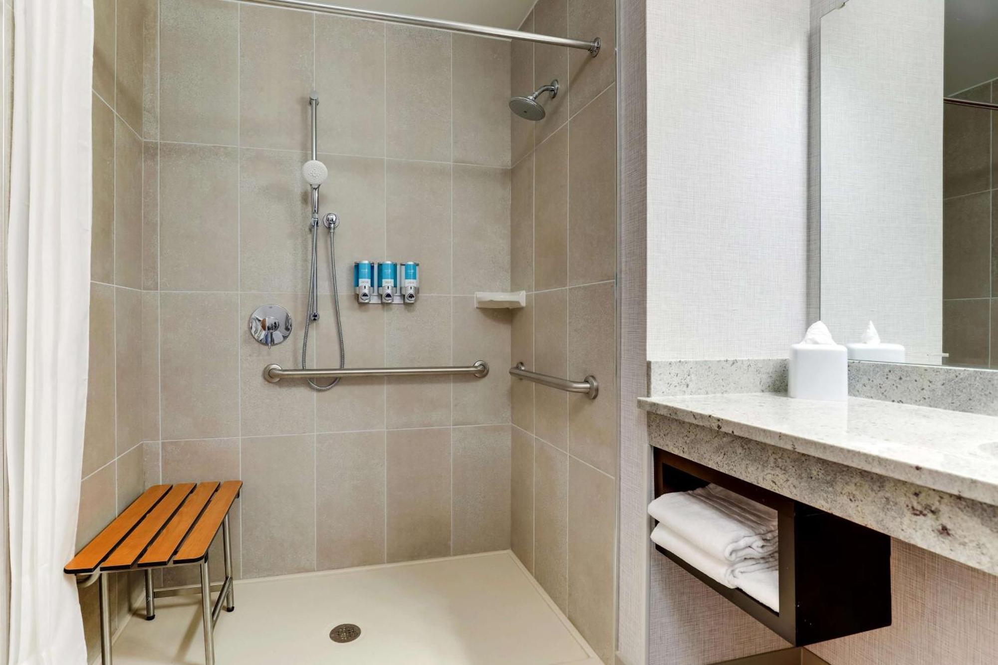 Drury Plaza Hotel Savannah 풀러 외부 사진